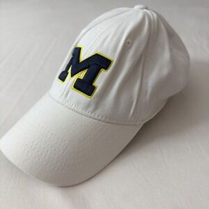 Michigan Wolverines Hat Team Starter Embroidered Ivory White Large Football NCAA